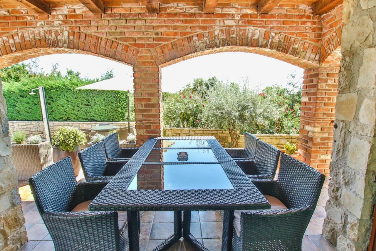 Villa Istriana Jakob With Pool Tar-Vabriga Bagian luar foto
