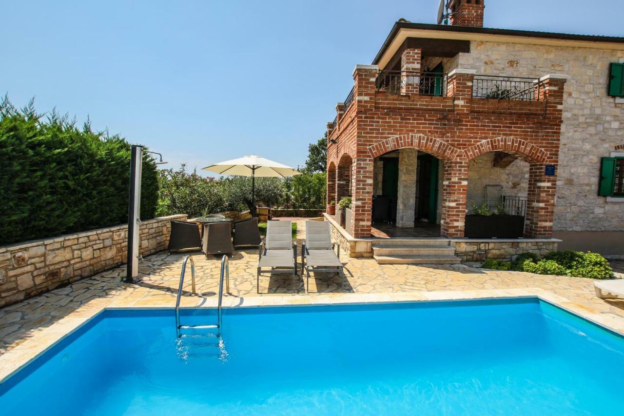 Villa Istriana Jakob With Pool Tar-Vabriga Bagian luar foto