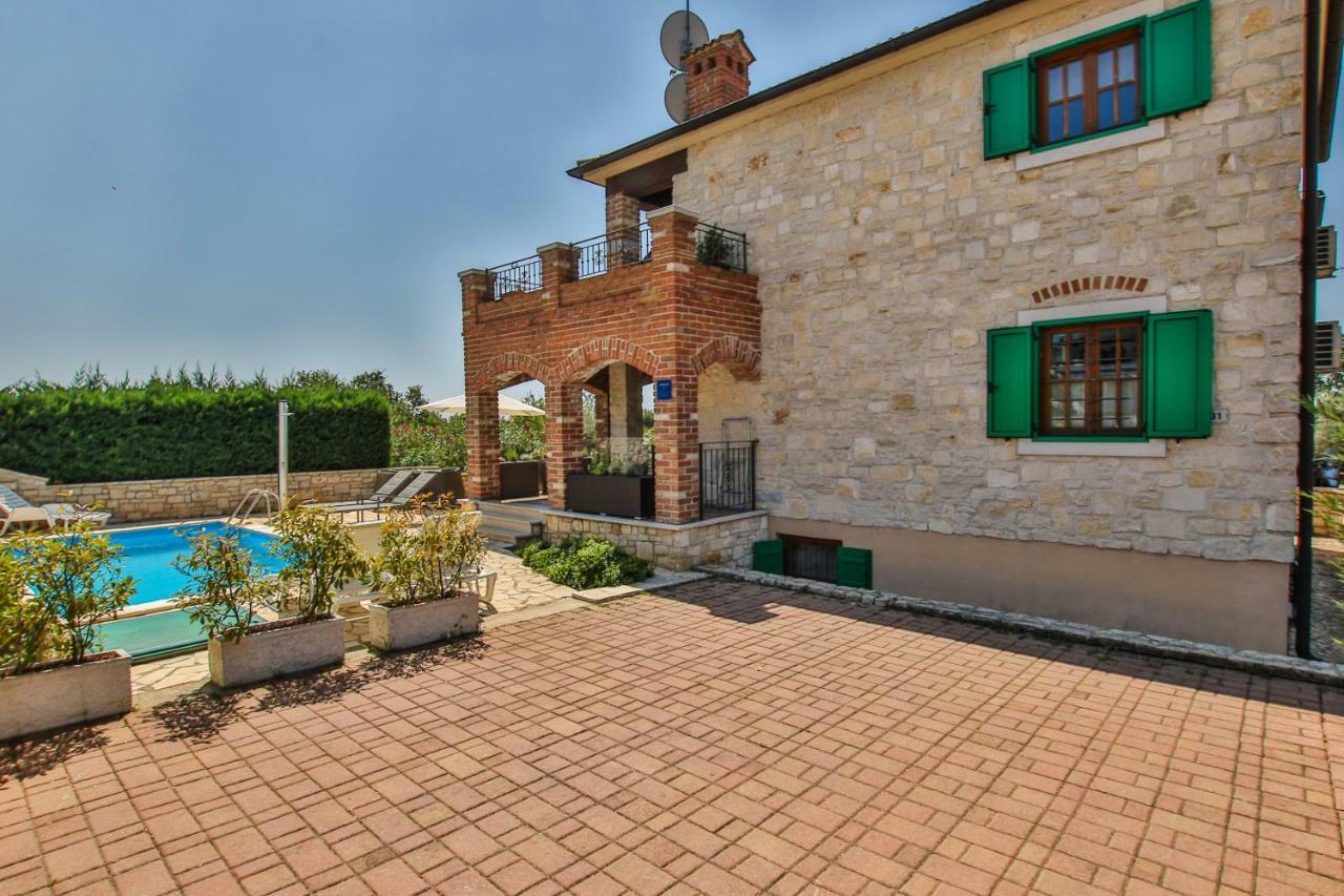 Villa Istriana Jakob With Pool Tar-Vabriga Bagian luar foto