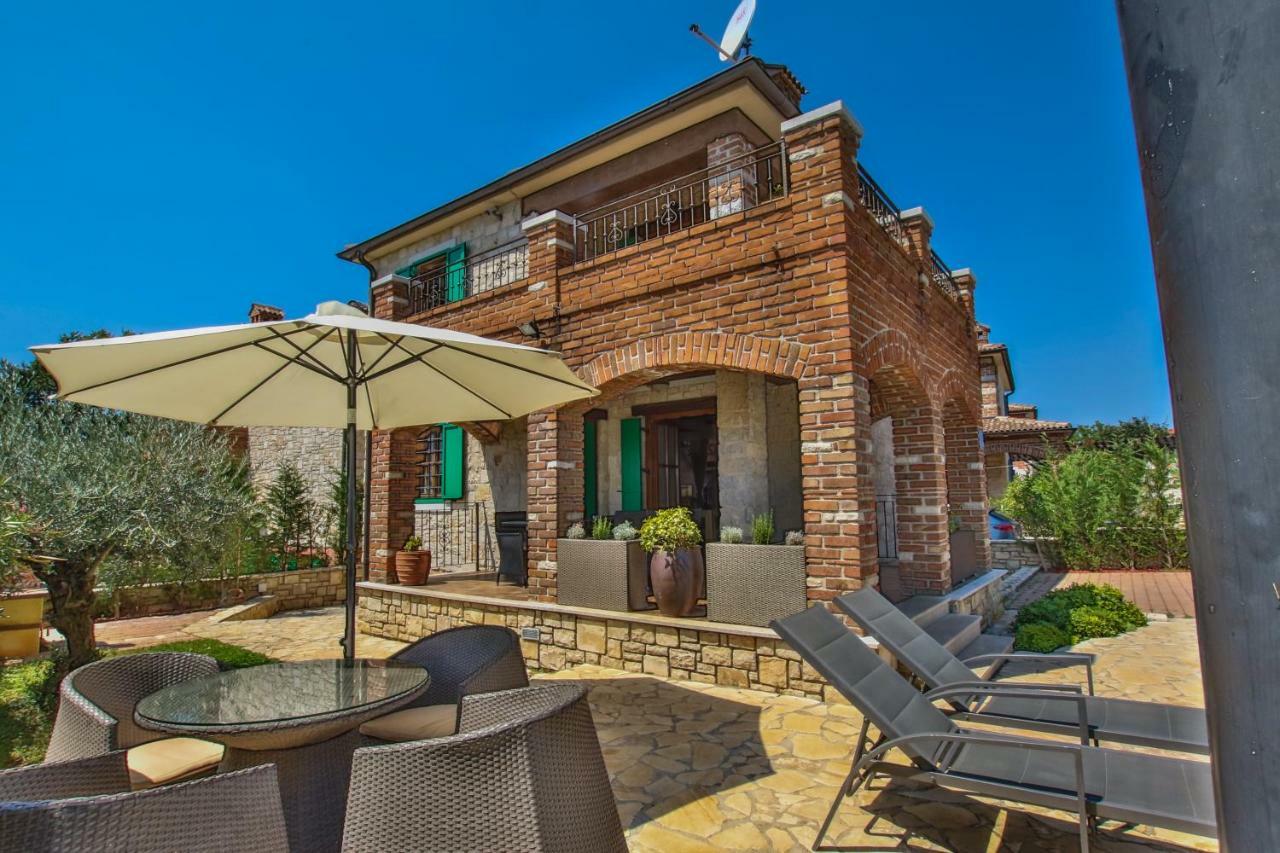 Villa Istriana Jakob With Pool Tar-Vabriga Bagian luar foto