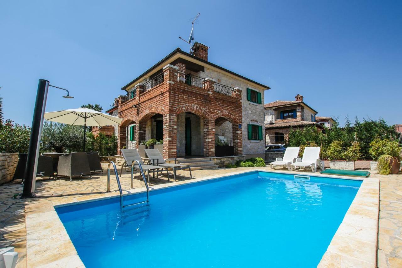 Villa Istriana Jakob With Pool Tar-Vabriga Bagian luar foto