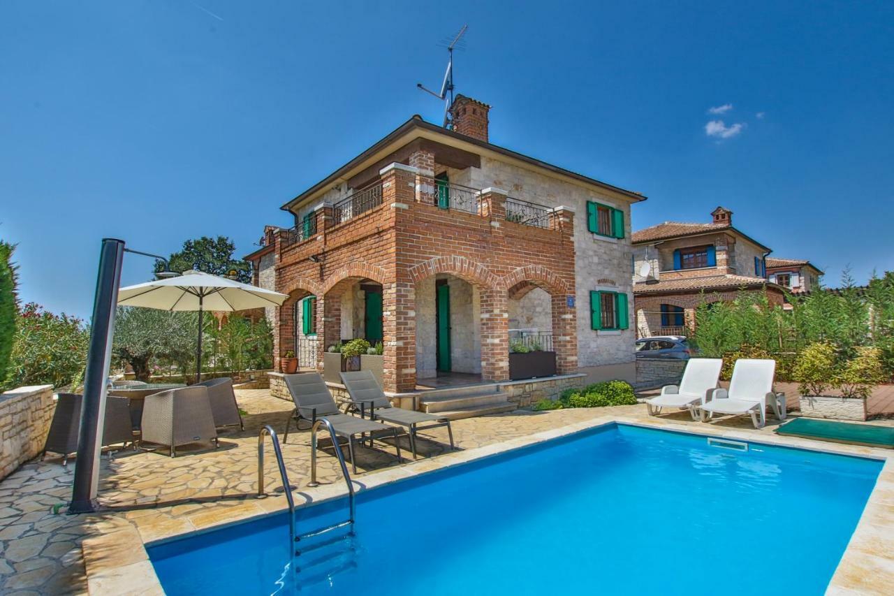 Villa Istriana Jakob With Pool Tar-Vabriga Bagian luar foto